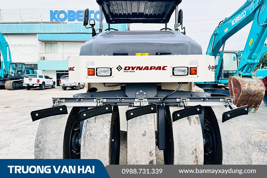 XE LU LỐP DYNAPAC CP275